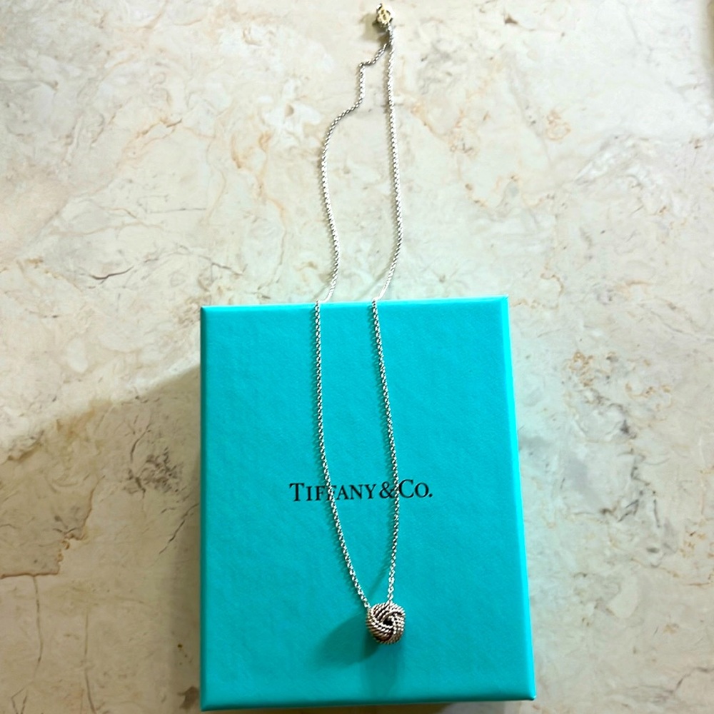 Tiffany’s necklace